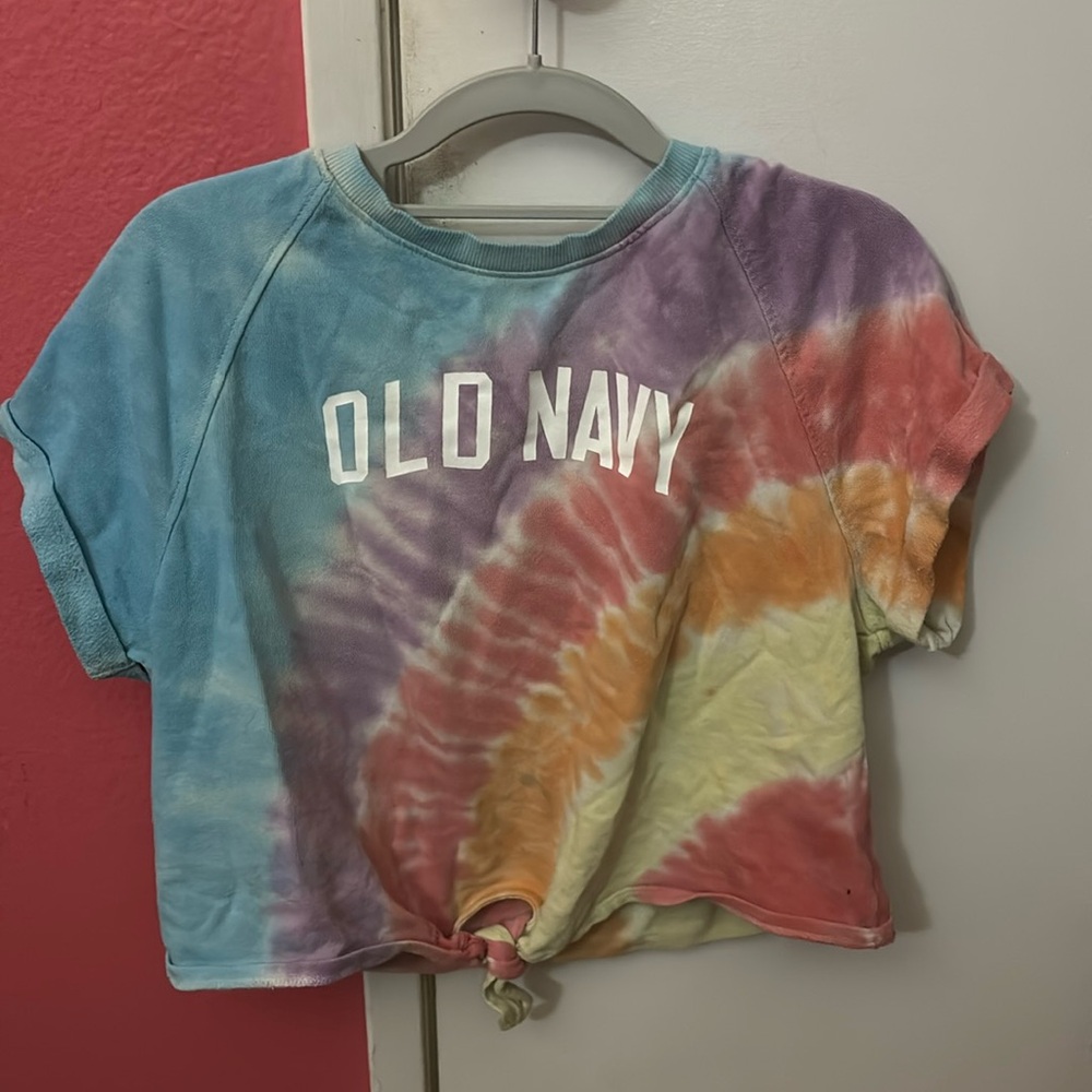 Old navy tie dye  with tie at bottom